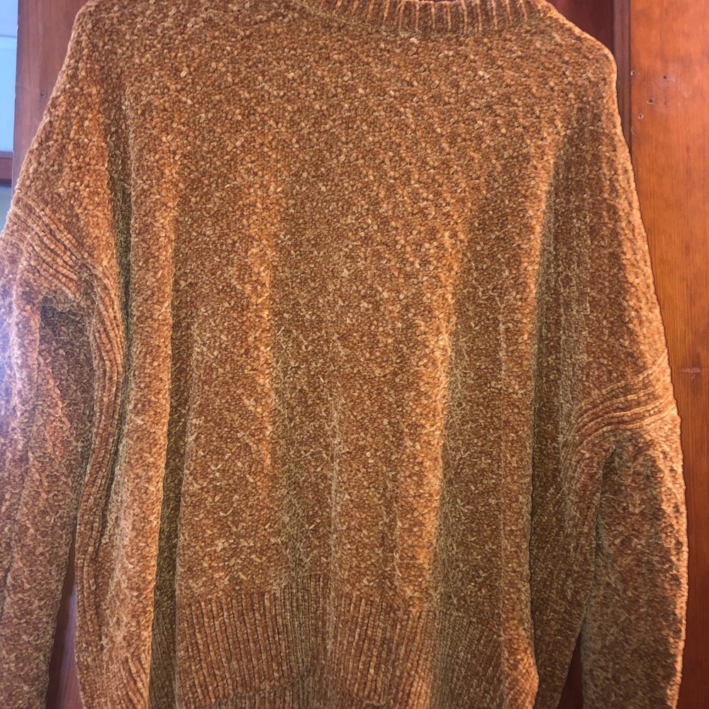 Warm Target Yellow/Gold Sweater